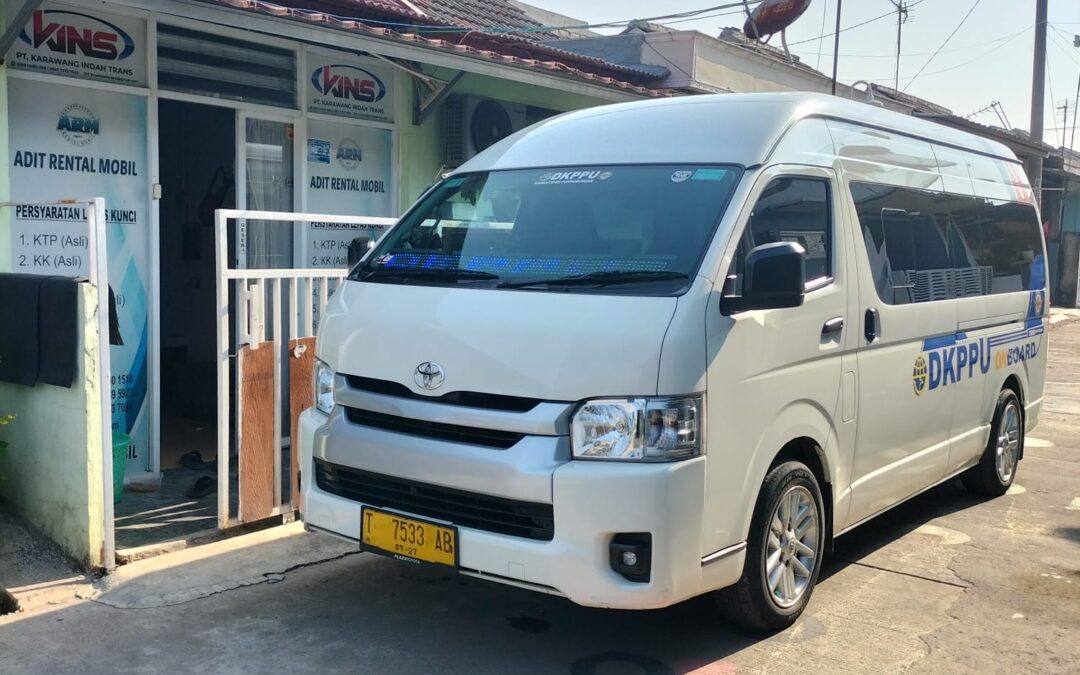 Sewa Mobil Bulanan Perusahaan Karawang: Solusi Hemat Efisiensi Operasional Kantor