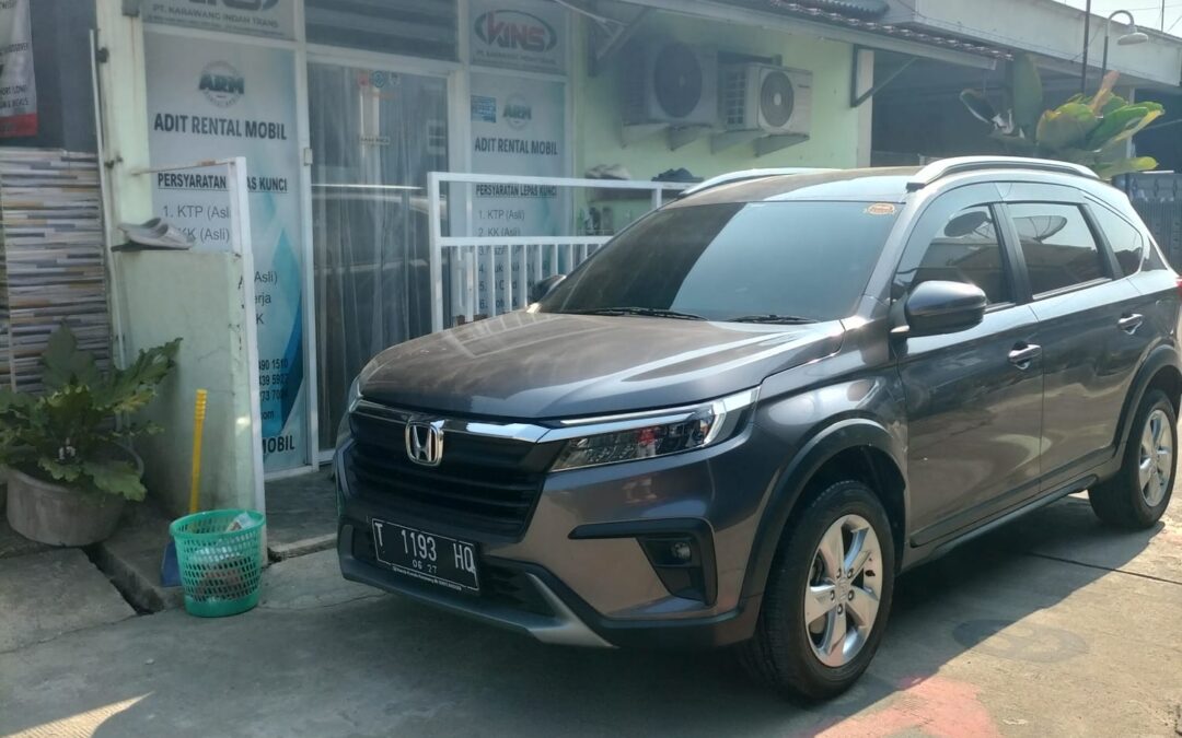 Rental Mobil Stasiun Karawang dengan Layanan Antar Jemput Tepat Waktu